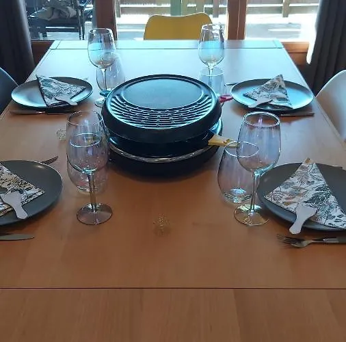 La Foret Des Marmottes Besse-et-Saint-Anastaise